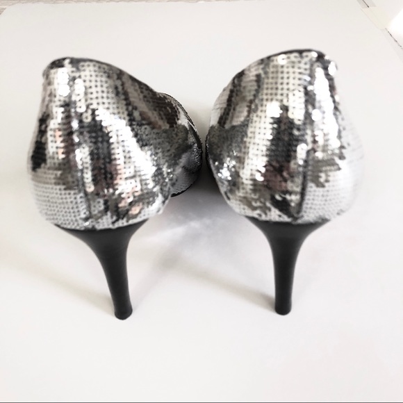 REPORT Signature Silver Sequin Heels / Pumps - Picture 5 of 8